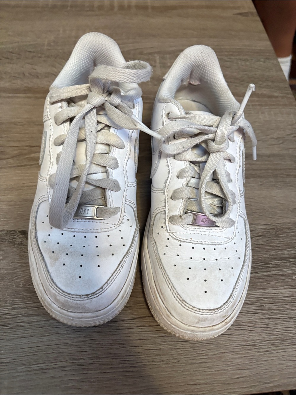 Kids White Low-Top Sneakers with Subtle Silver Accent